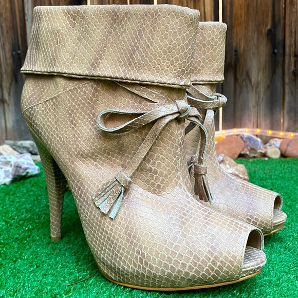 RACHEL Rachel Roy Shoes - RACHEL ROY Booties